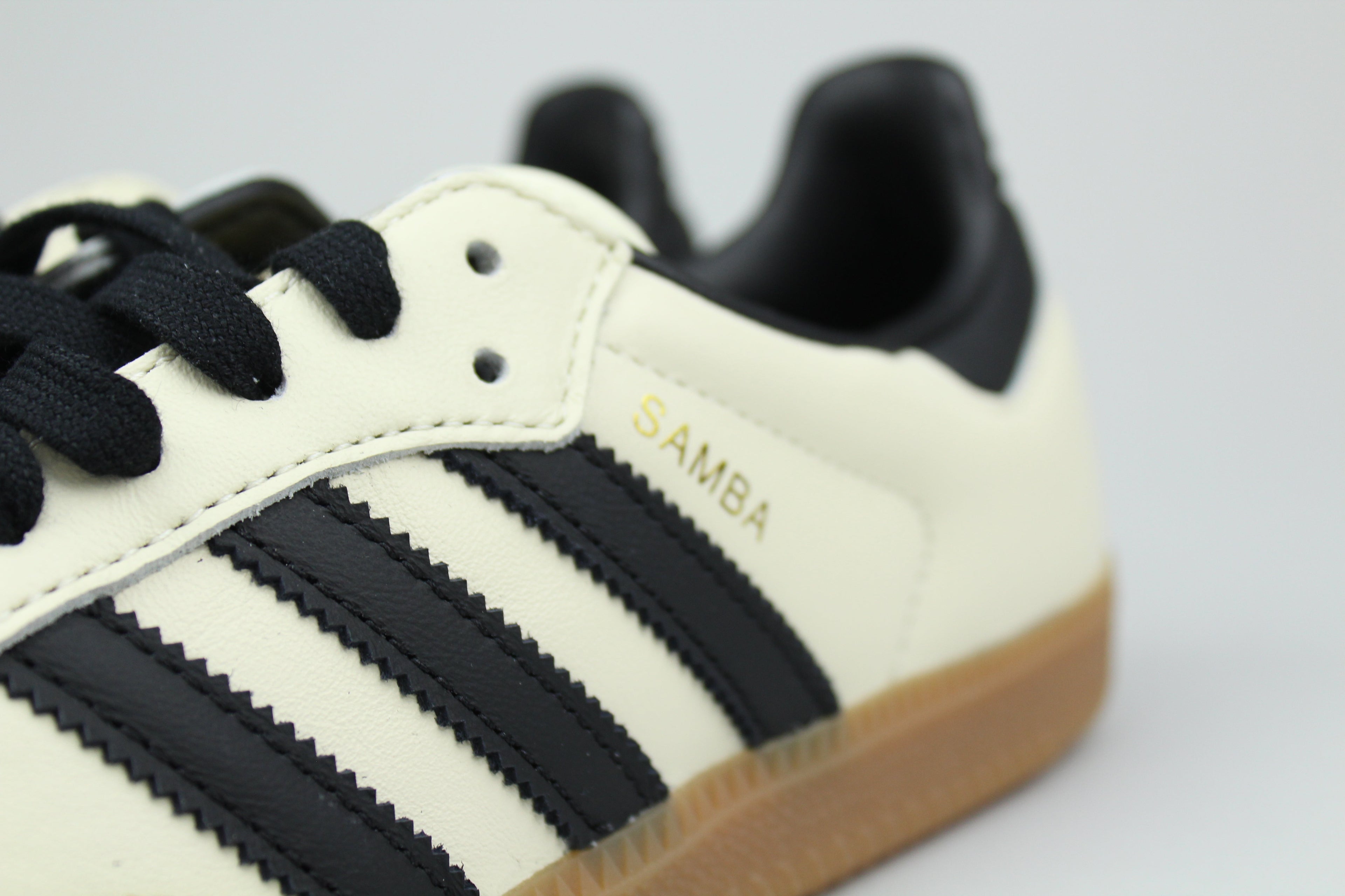 Adidas Samba OG 'Cream White & Sand Strata'