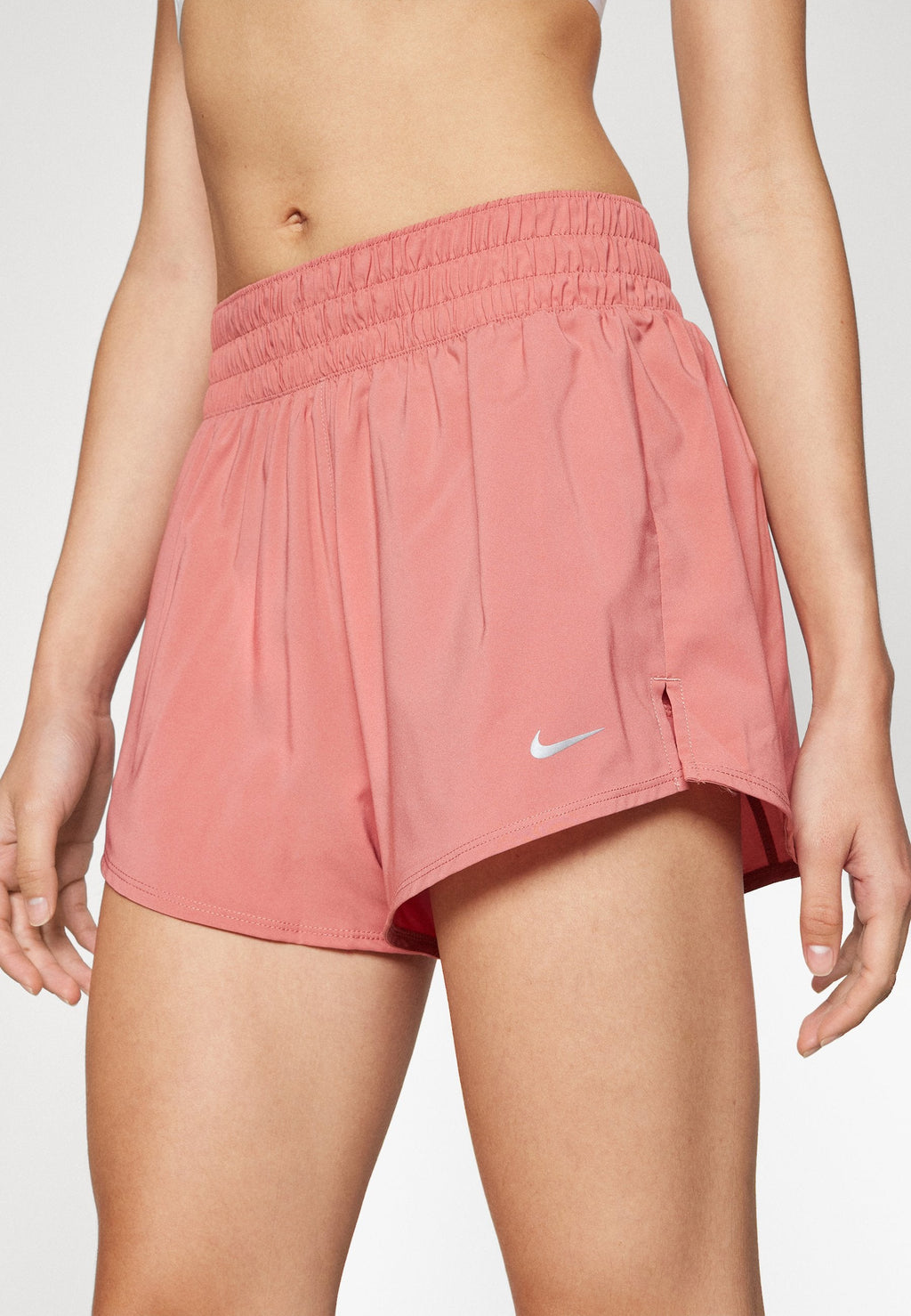 ONE SHORT - Korte broeken - canyon pink/reflective silver