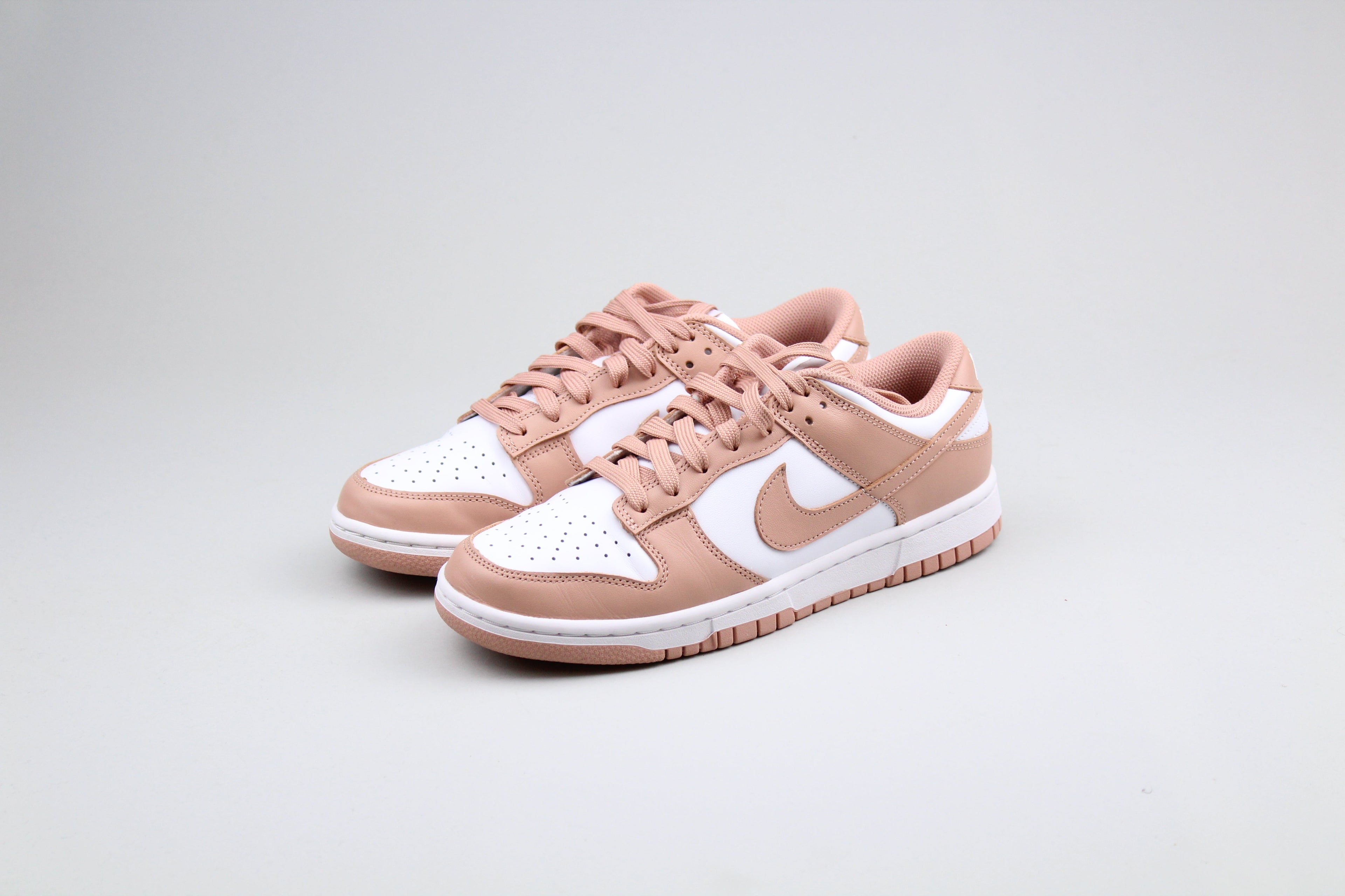 Nike Dunk Low 'Rose Whisper'