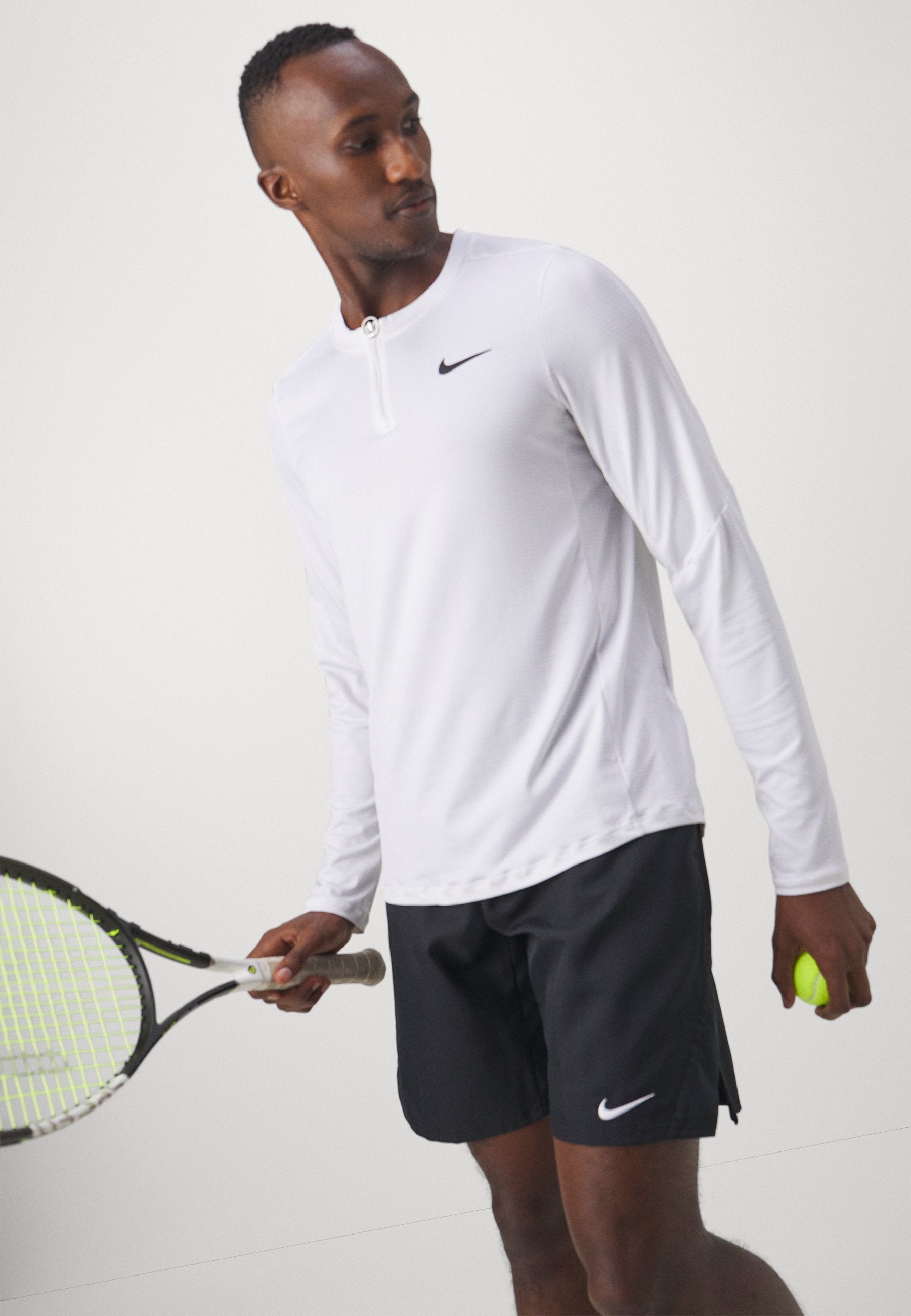 COURT VICTORY - Korte broeken - black/white