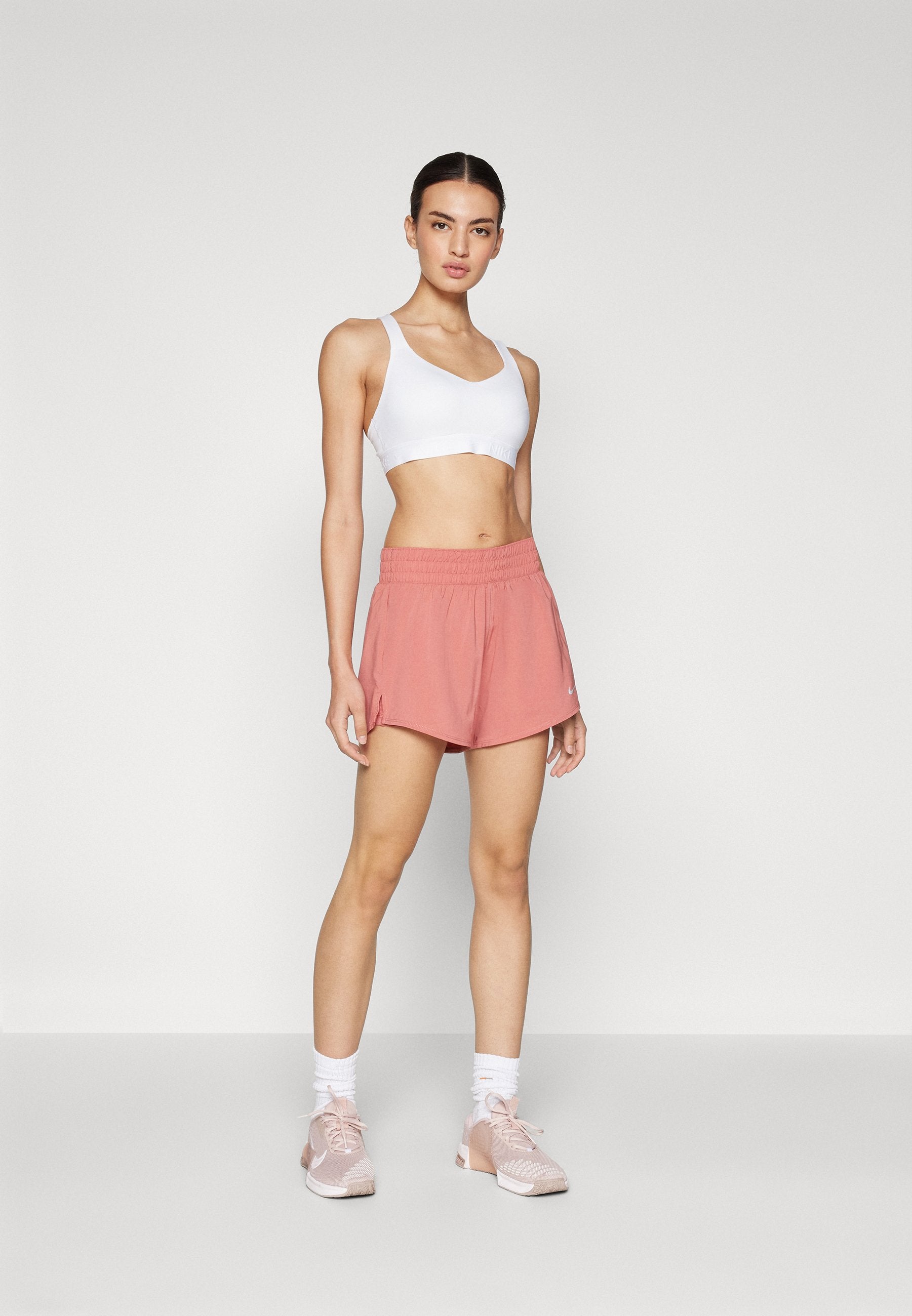 ONE SHORT - Korte broeken - canyon pink/reflective silver