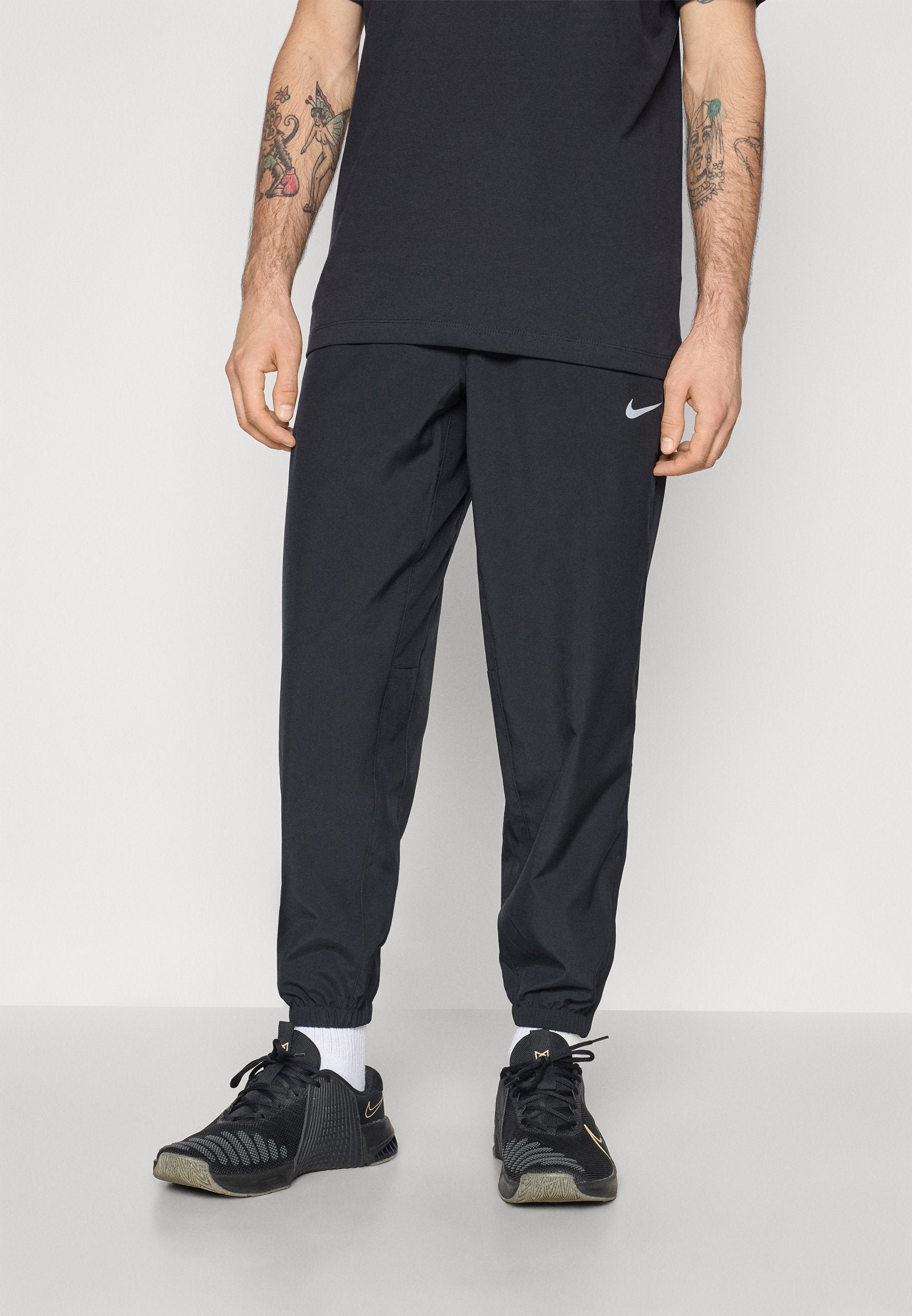 FORM - Trainingsbroek - black/reflective silver-coloured