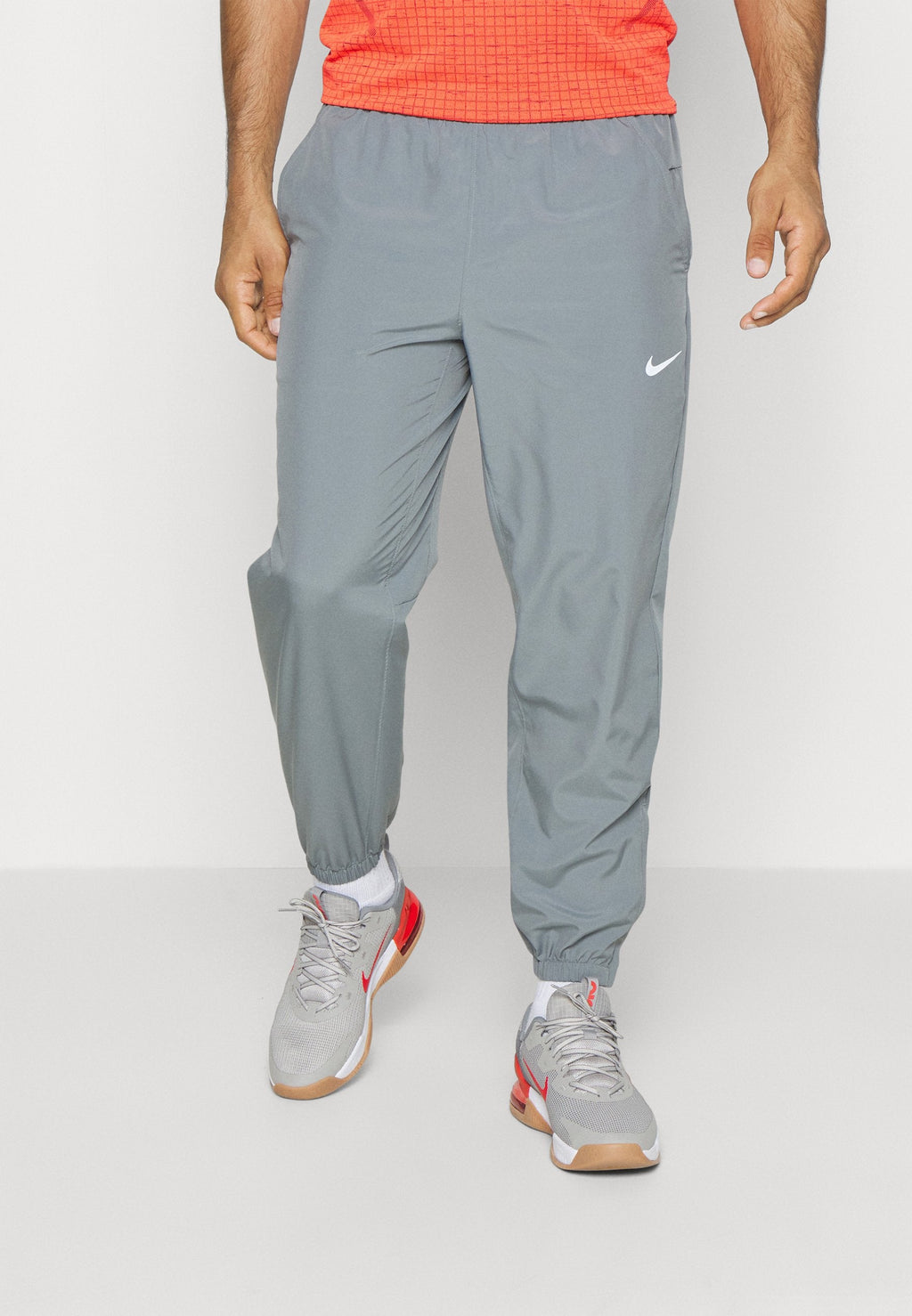 FORM - Trainingsbroek - smoke grey/black/reflective silver