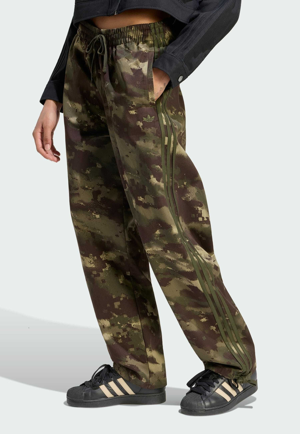 ADIDAS ORIGINALS CARGO PANT OVERSIZED - Broek - multicolor   night cargo